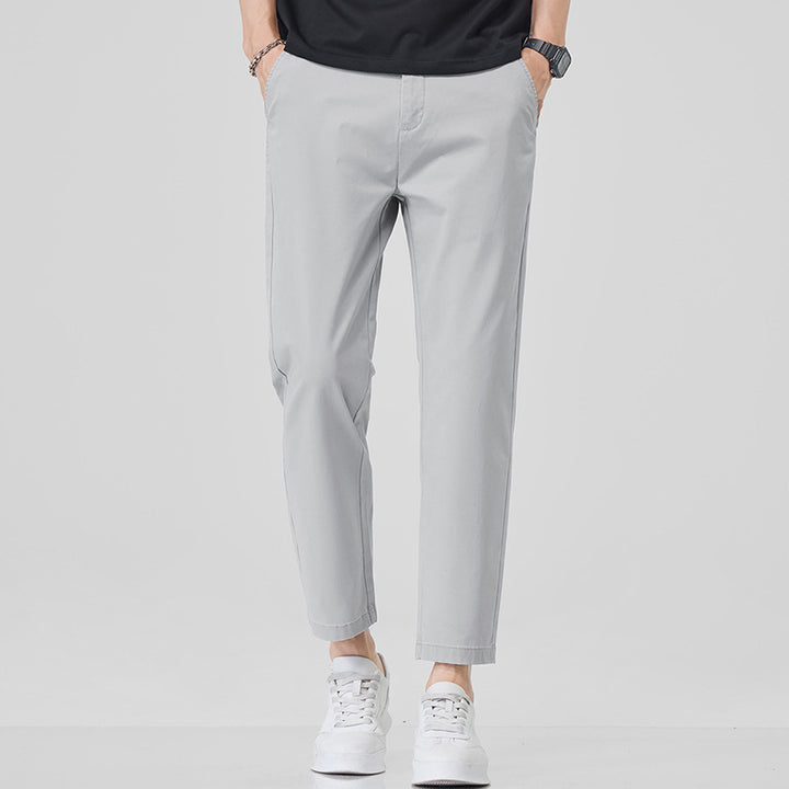 Men's chino pants with a relaxed fit and practical side pockets Lune London