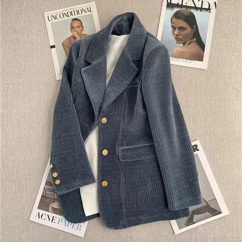 Blazer cord pour femmes avec une coupe élégante et des détails de boutons de haute qualité Chic & Stil
