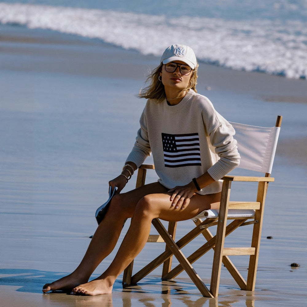 Fashionable women's sweater with USA flag application Lune London