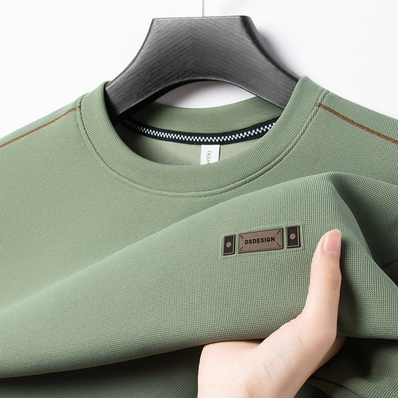 Elegant pullover for men with round neck in fine functional material Lune London
