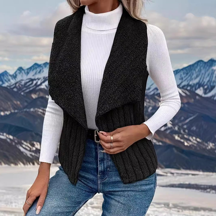 Women's cardigan in cozy material with removable hood Lune London