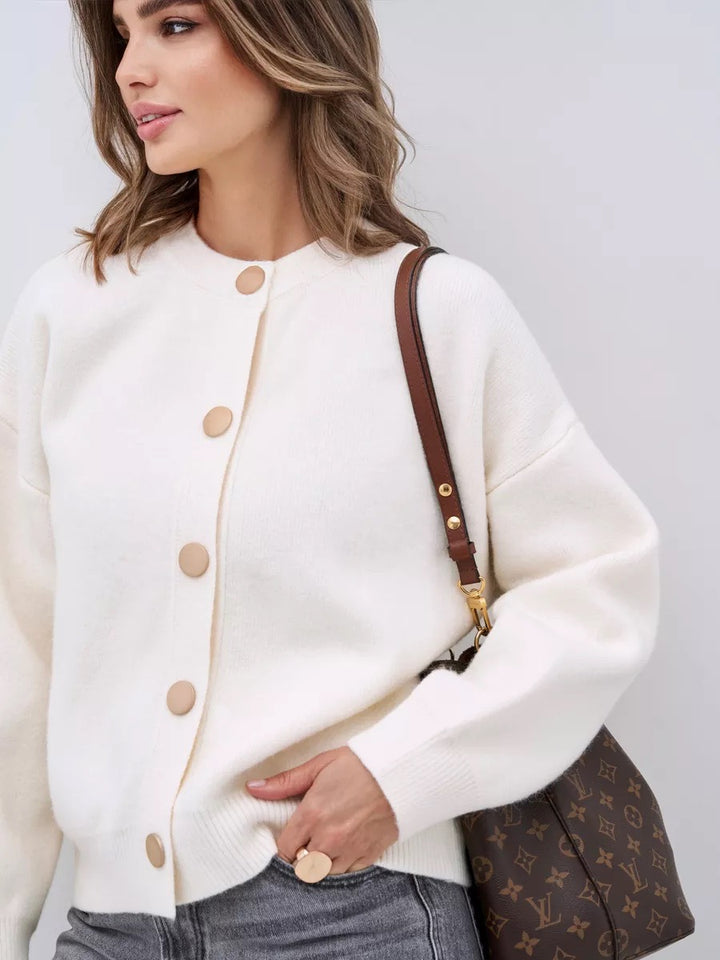Cardigan for women in comfortable knit with button details and relaxed fit Lune London