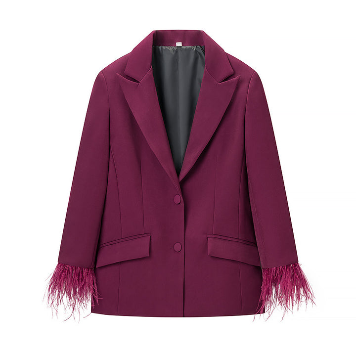 Blazer de mode pour femmes avec garniture en plumes frappante Chic & Stil