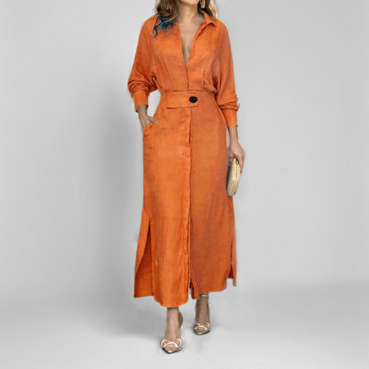 Robe maxi femme avec un élégant décolleté en V et ceinture Chic & Stil