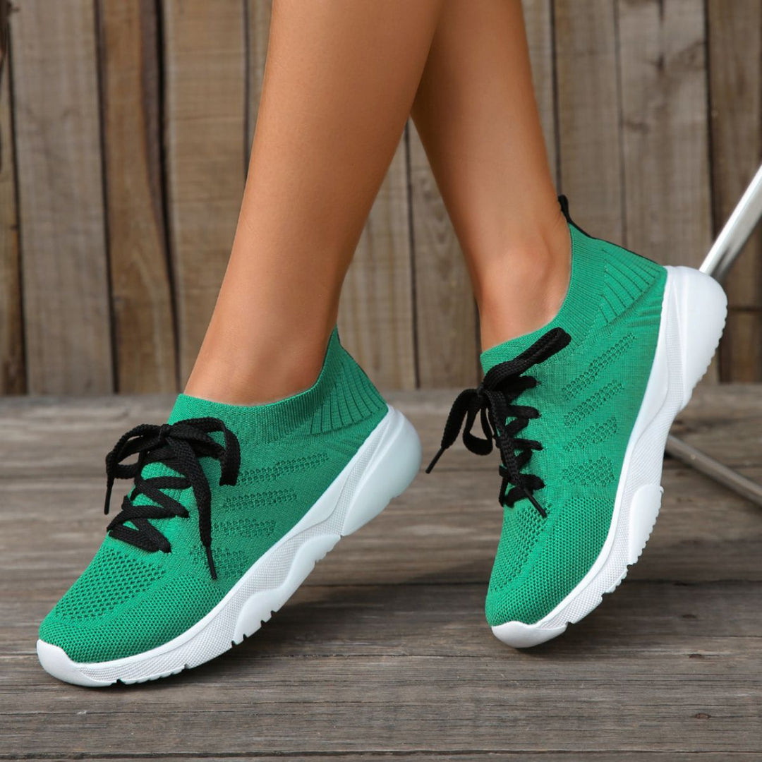 Women’s athletic shoes with breathable mesh upper Lune London