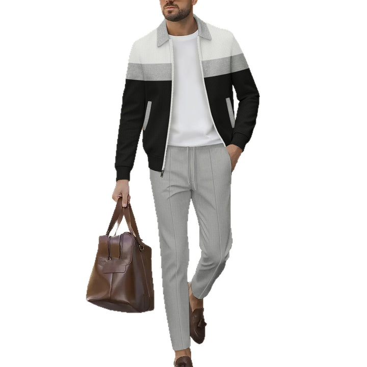 Sport leisure suit for men with a stylish zip-up jacket and comfortable pants Lune London