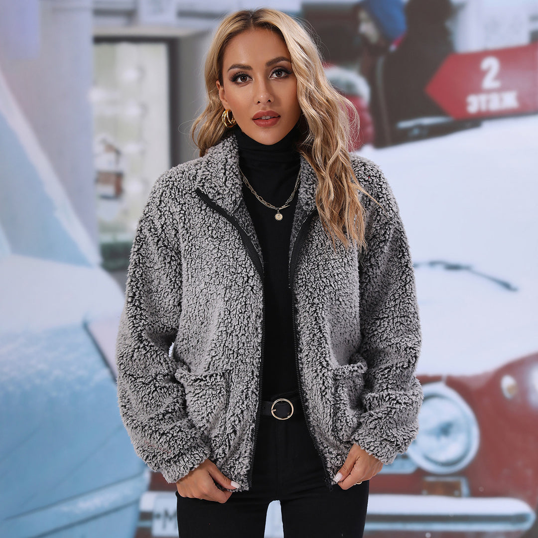 Fleece jacket for women with a cozy texture and spacious pockets Lune London