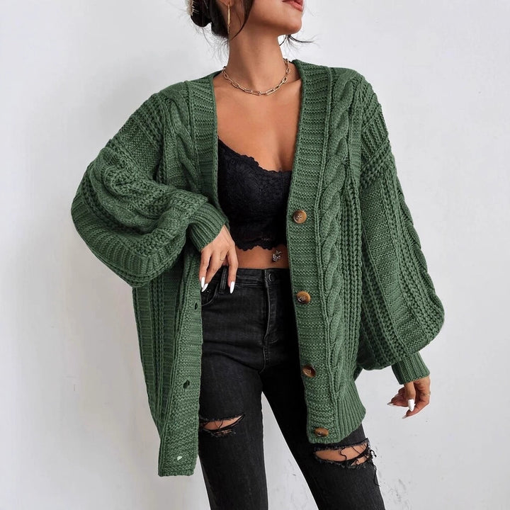 Chunky knit cardigan for women with decorative braid pattern Lune London