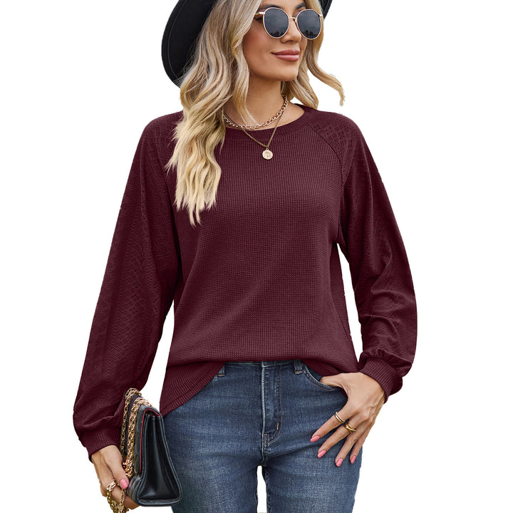 Casual sweater for women with trendy knit details Lune London