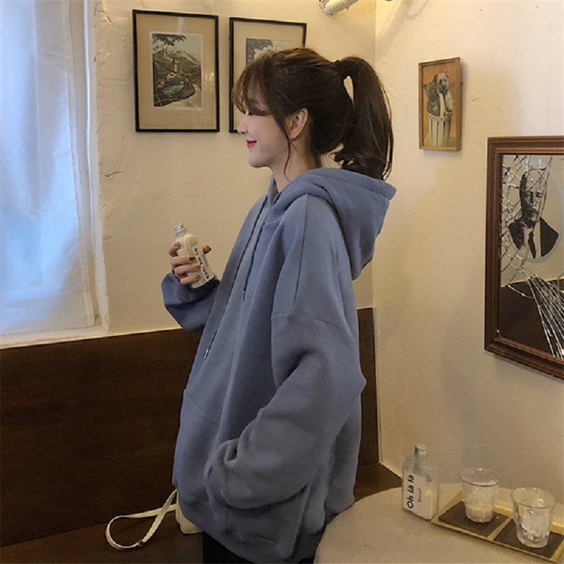 Women's cozy oversized hoodie with high collar and practical kangaroo pockets Lune London