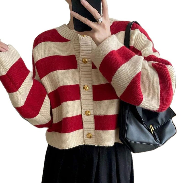 Pull en tricot surdimensionné à la mode pour femmes avec boutons Chic & Stil