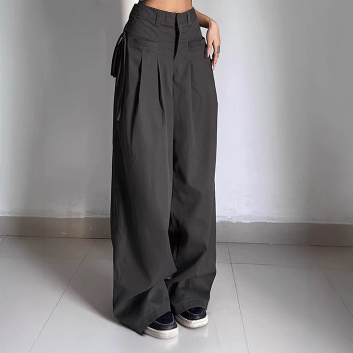 Wide pleated pants for women with side pockets and elegant waist Lune London