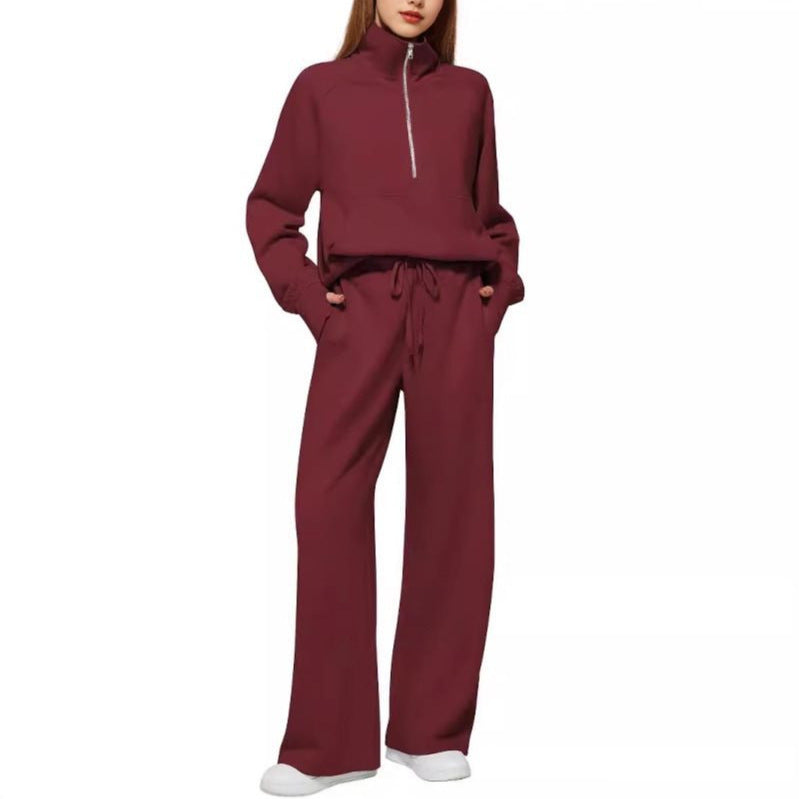 Women's sports set with high collar and wide legs Lune London