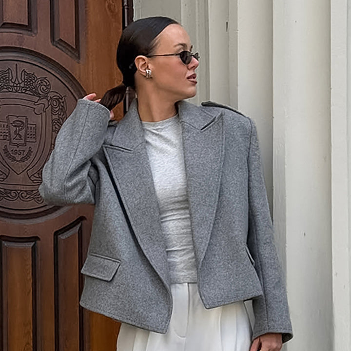 Oversized wool jacket for women with structured cut Lune London