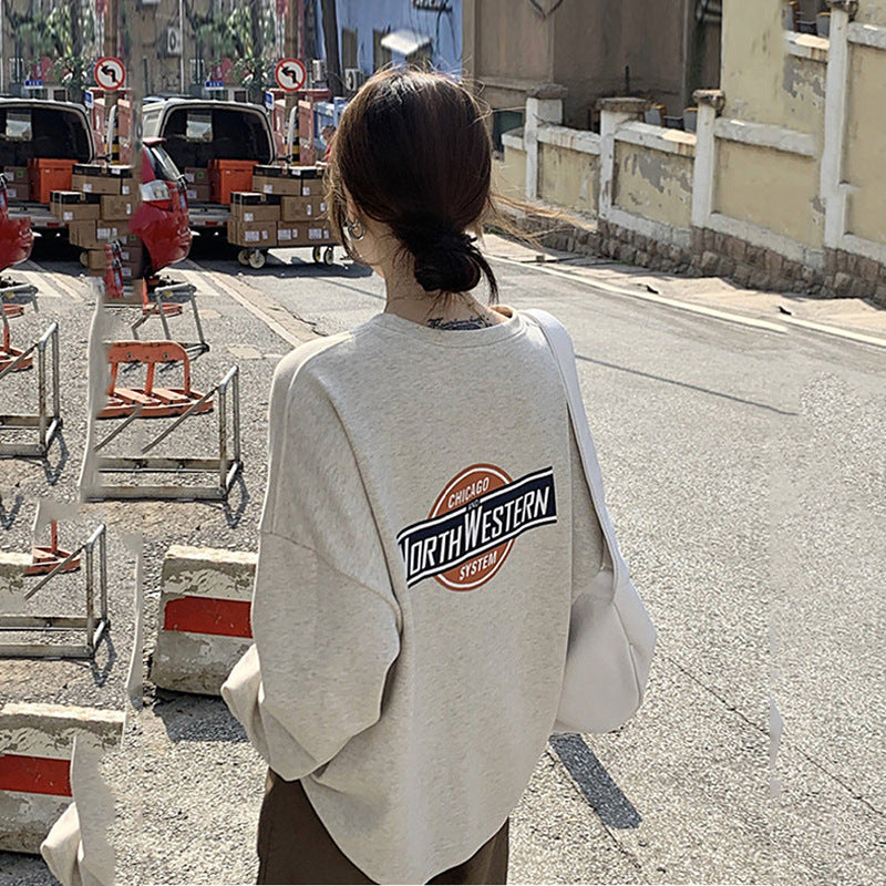 Women's casual oversized sweater with stylish logo and pleasantly soft interior lining Lune London