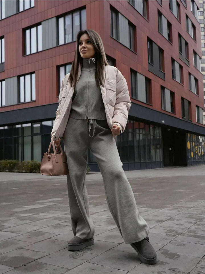 Women's sporty knit lounge set with full zip and elastic waistband Lune London