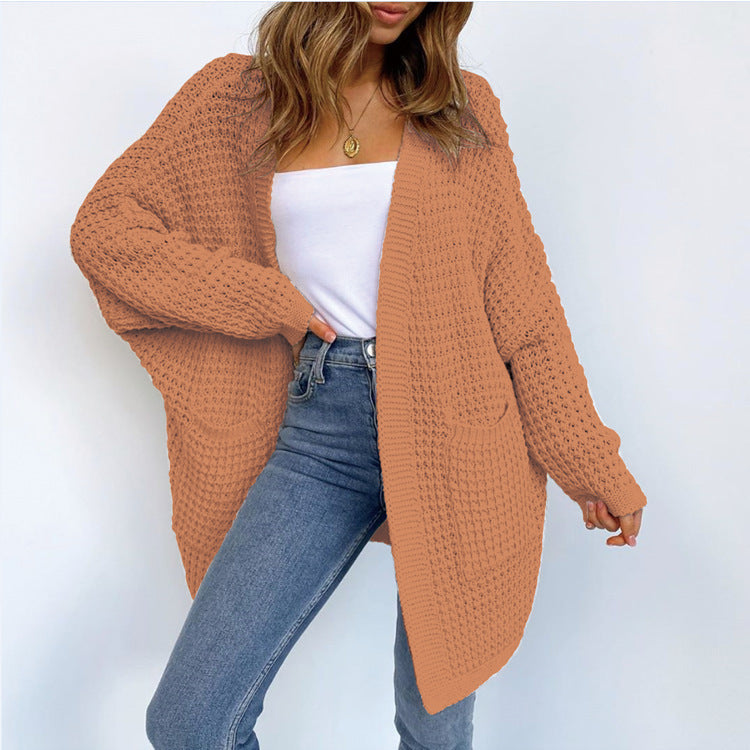 Thick knit jacket for women with a relaxed fit and practical pockets Lune London