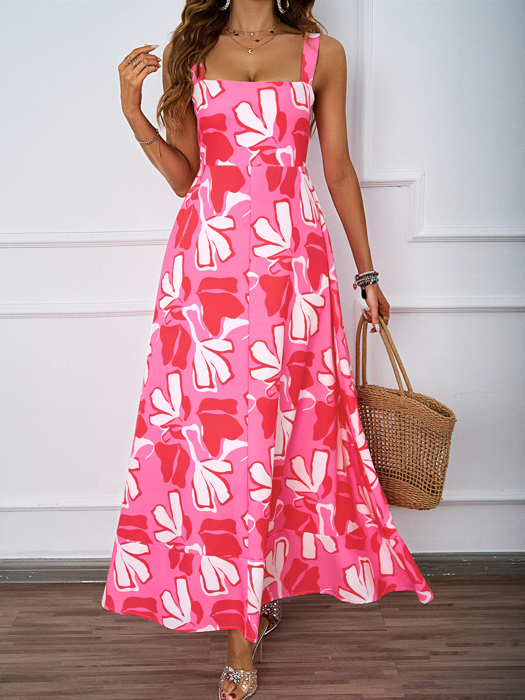 Maxi dress for women with floral design and sophisticated straps Chic & Stil
