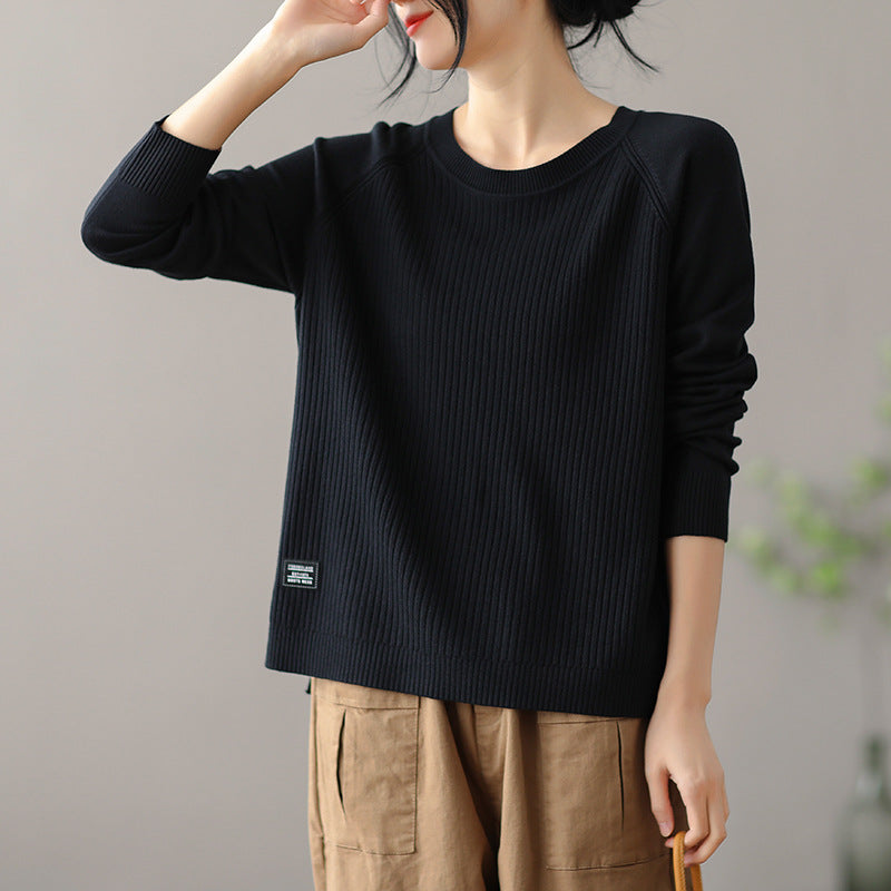 Casual ribbed knit pullover for women with side pockets Lune London