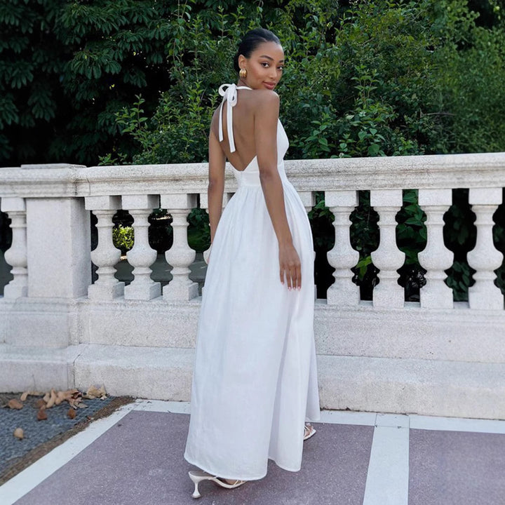 Elegant maxi dress for women with open back design and flowing skirt Lune London