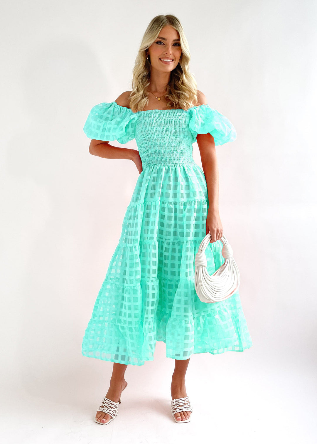 Maxi dress for women with puff sleeves and elastic top Chic & Stil