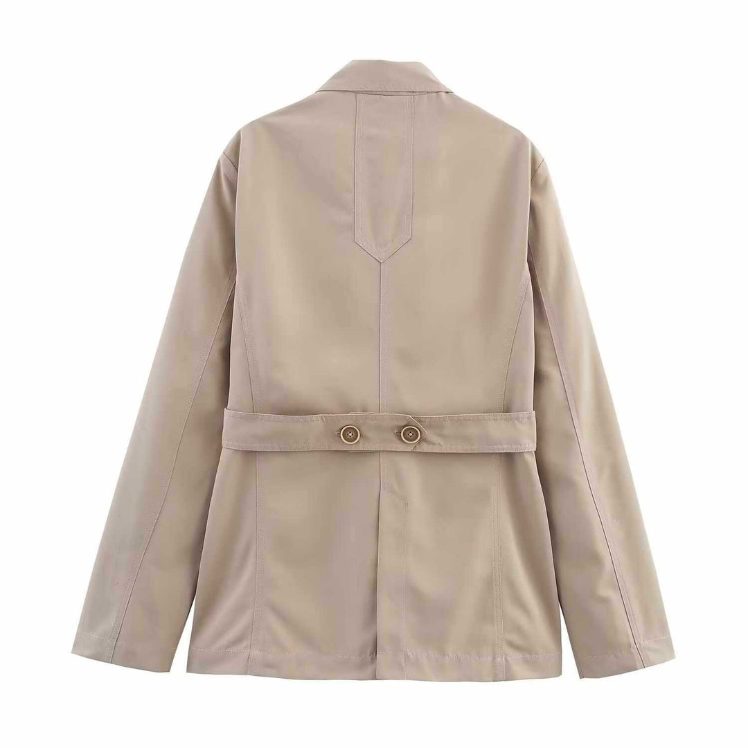 Modern blazer for women with practical pockets Lune London