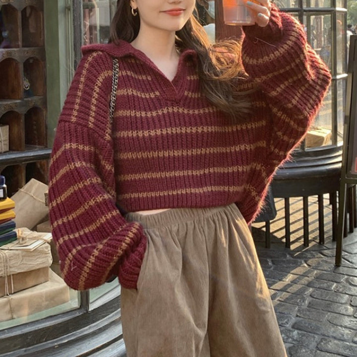 Knit sweater for women with casual collar and attractive stripes Lune London
