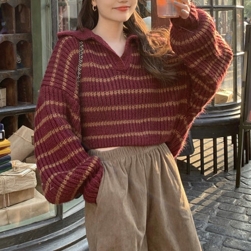 Knit sweater for women with casual collar and attractive stripes Lune London