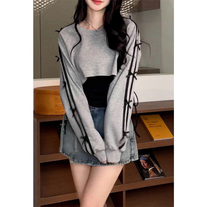 Women's casual oversized crop top with trendy tie bands Chic & Stil