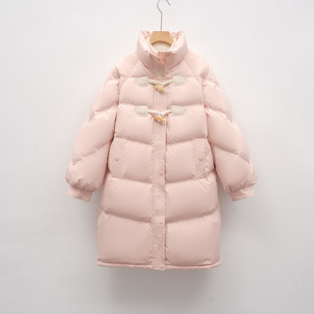 Elegant long coat for women with integrated buttons and a voluminous cut Lune London