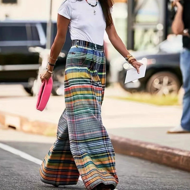 Wide plaid pants for women with elastic waist and sturdy woven structure Lune London