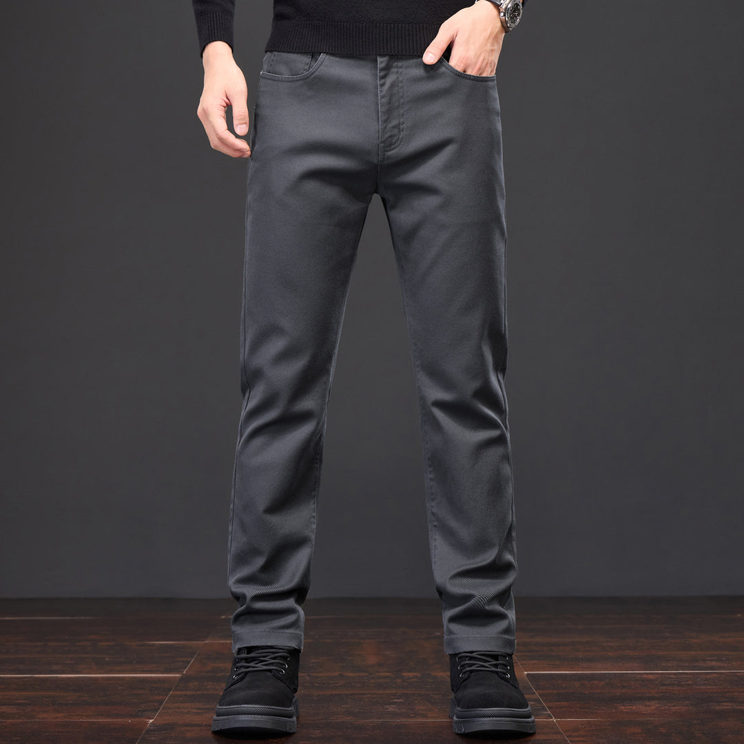 Men's chino pants with a modern fit and practical pockets Lune London