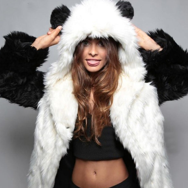 Cozy women's jacket with animal print and hood Lune London