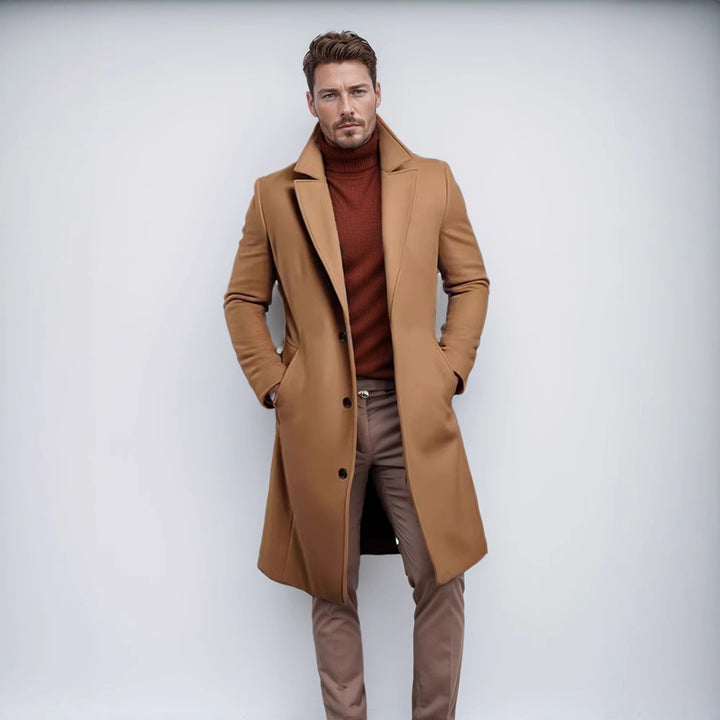 Elegant wool coat for men with classic lapels and practical pockets Lune London