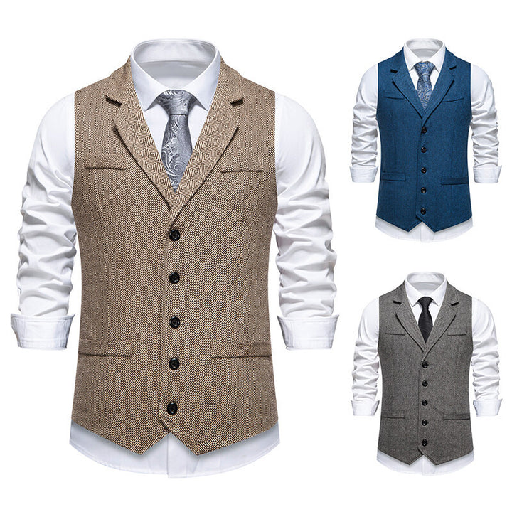 Men's suit vest with an elegant herringbone pattern and practical pockets Lune London