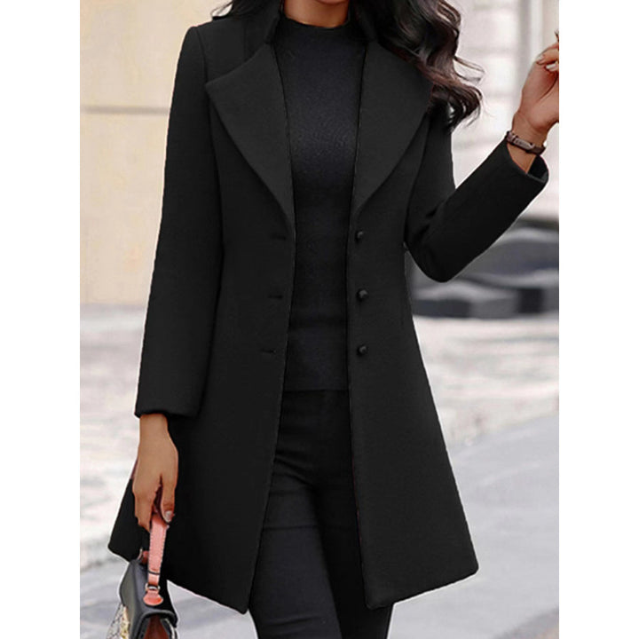 Elegant wool coat for women with a structured cut and a double-button design.