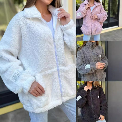 Comfortable fleece jacket for ladies with practical pockets and high collar Lune London