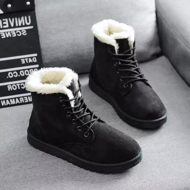 Lune London | High-Top Suede Boots - Faux Fur Lining - Lacing - Flat Rubber Sole