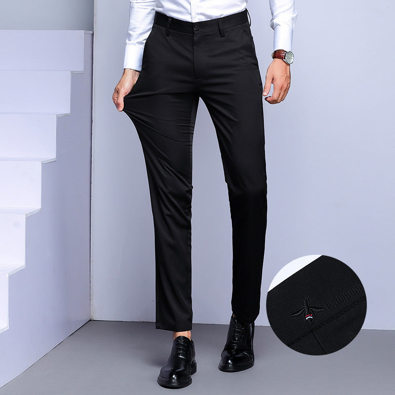 Elegant tailored suit trousers for men with a slim fit and practical pockets Lune London