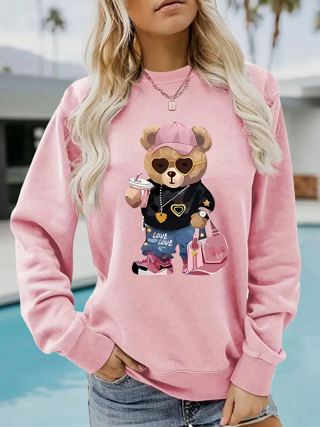 Sweatshirt pour femmes avec design unique de ourson de dessin animé et lettrage tendance Chic & Stil