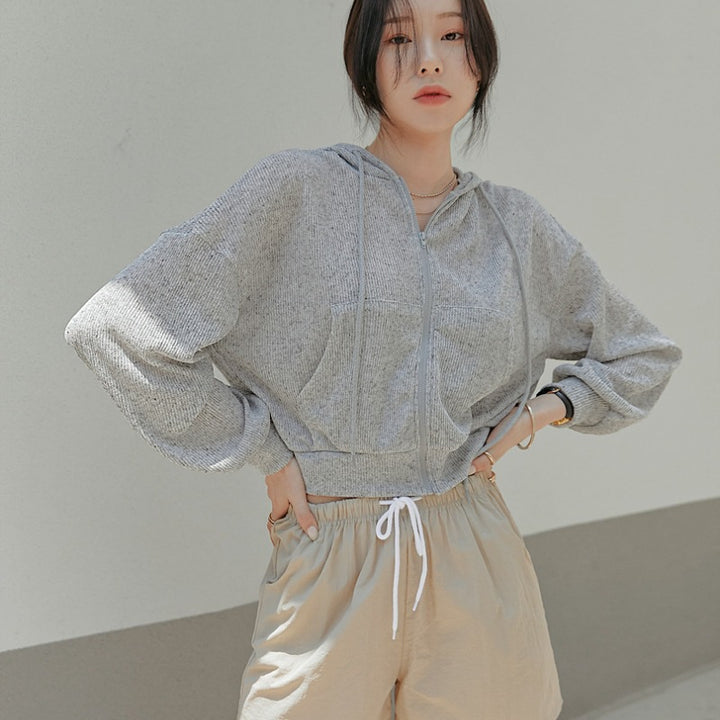 Women's sporty short jacket with full zip Chic & Stil