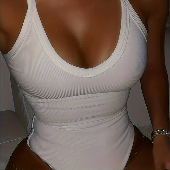 Women's swimsuit with refined crossed design and plunging neckline Chic & Stil