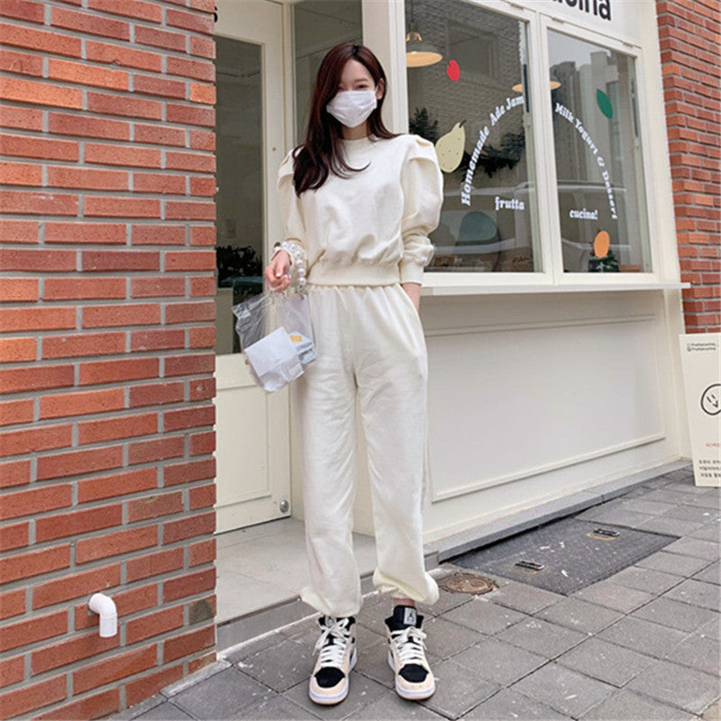 Ensemble de loisirs confortable pour femmes avec taille élastique et sweat à capuche Chic & Stil