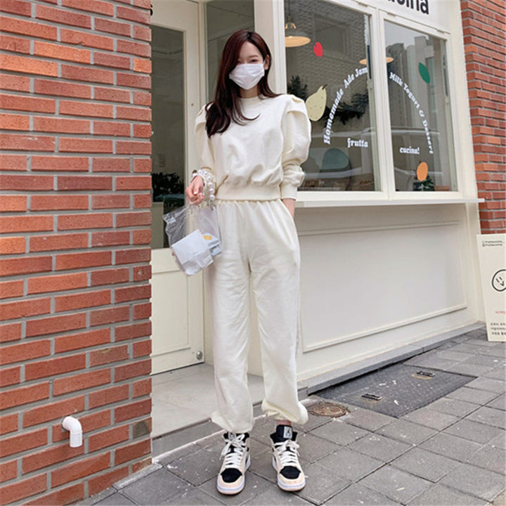 Ensemble de loisirs confortable pour femmes avec taille élastique et sweat à capuche Chic & Stil