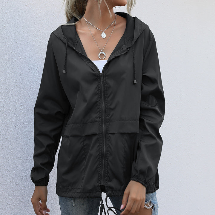 Leisure jacket for women with adjustable drawstring and lightweight material Lune London
