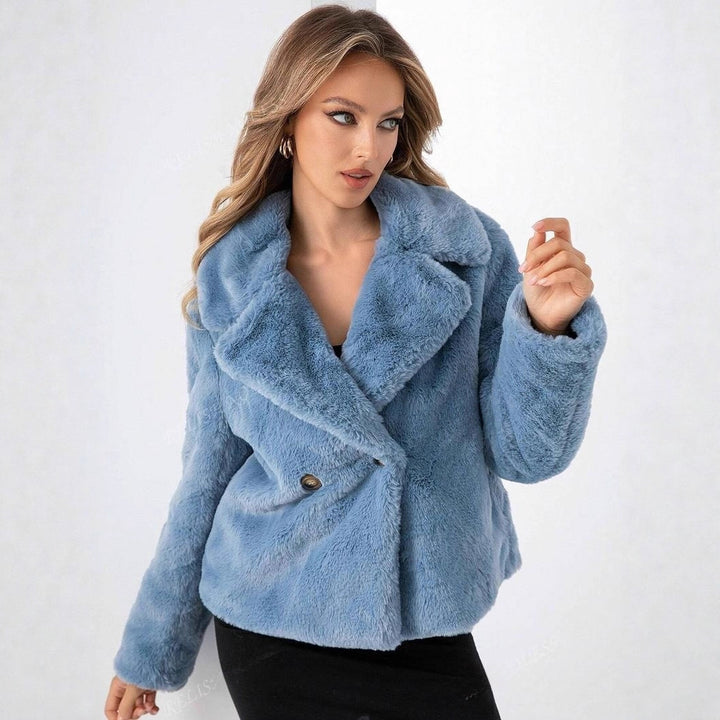 Ladies trendy and soft teddy jacket Lune London