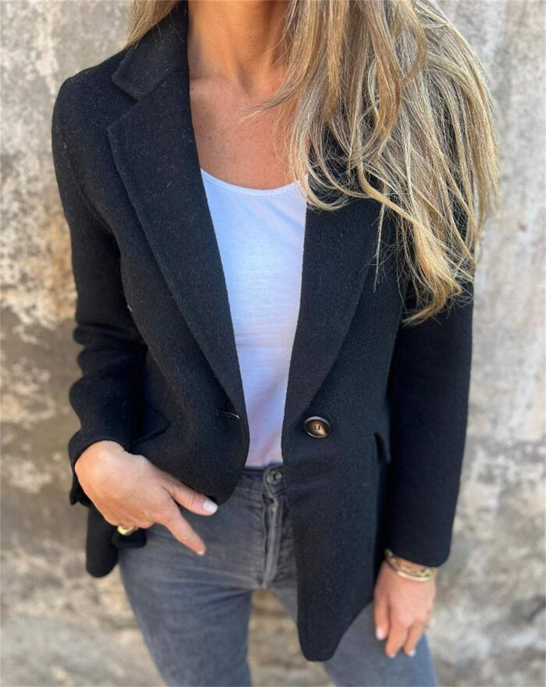 Ladies Elegant Blazer in Warm Fleece Fabric with Practical Pockets Lune London