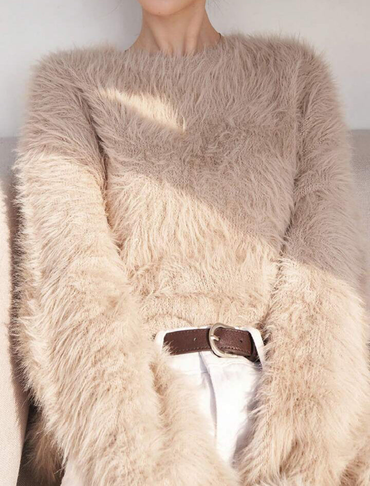 Women's Fluffy Sweater with Soft Material and Fashionable Design Lune London