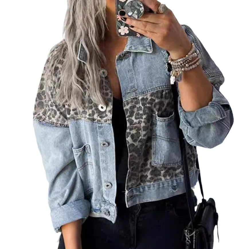 Veste en jean féminine à la mode avec des éléments en cuir et un motif accrocheur Chic & Stil