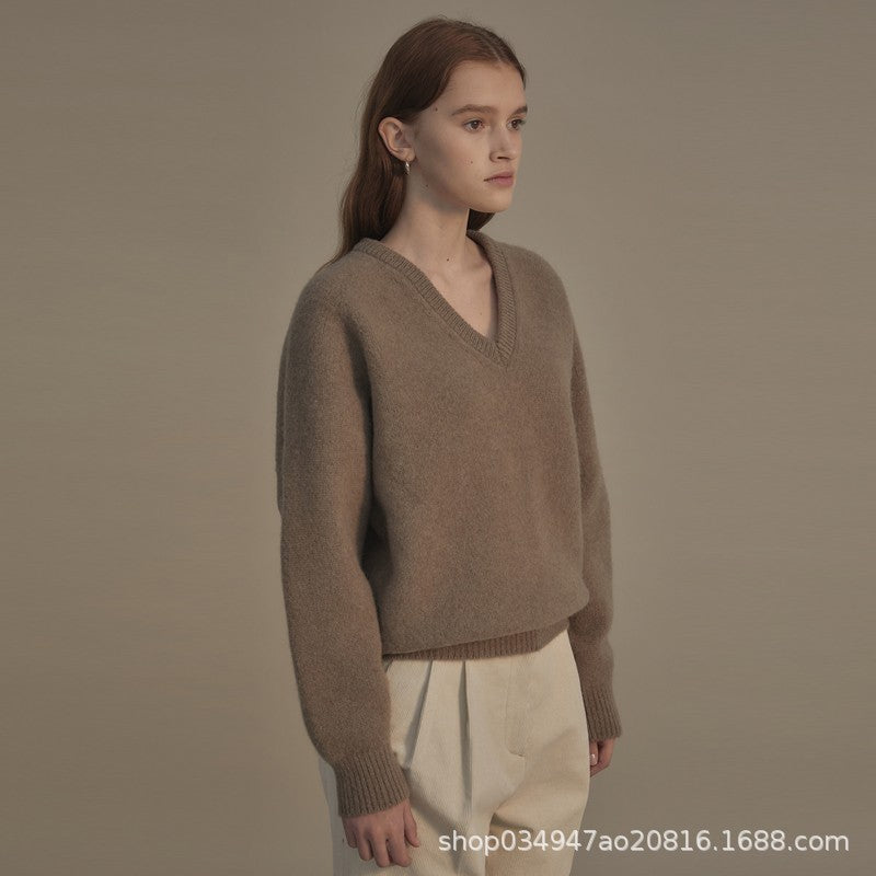Pull à col V en tricot doux de haute qualité pour femmes Chic & Stil